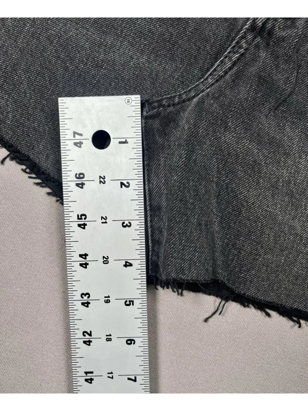 NWT Madewell The Brynn Long Black Levin Wash Jean Shorts Inseam 4
